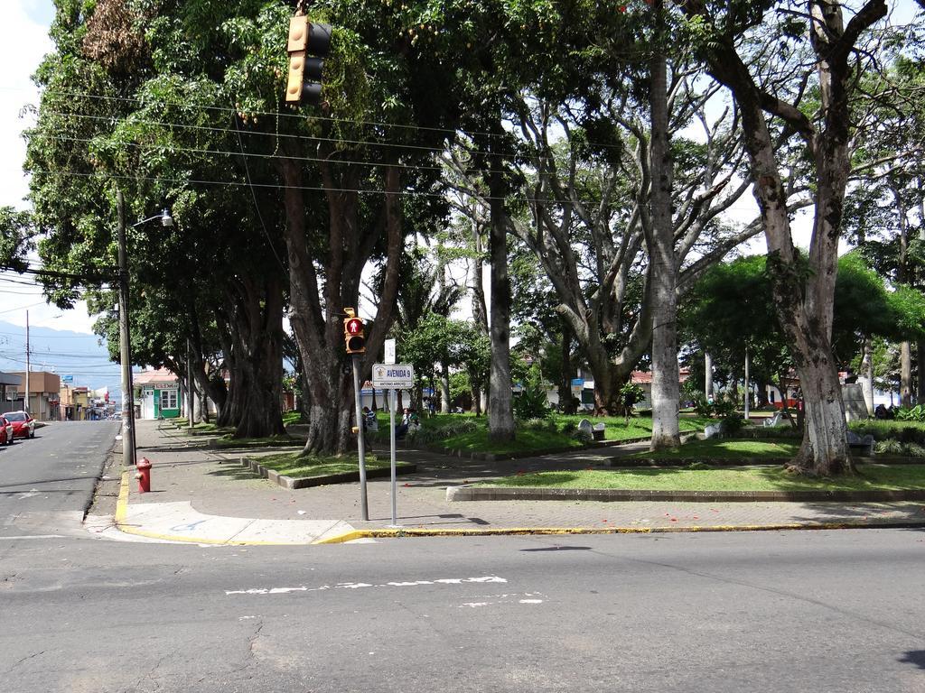 Maria'S Apartments Alajuela Exterior foto